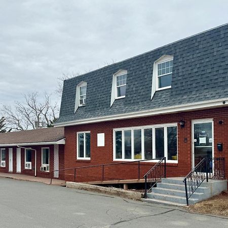 Summerside Motel &Cottages Екстер'єр фото