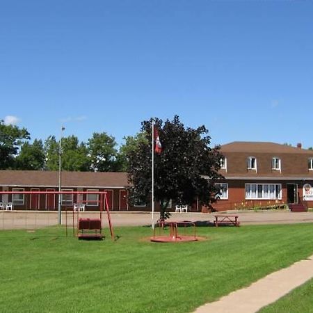Summerside Motel &Cottages Екстер'єр фото